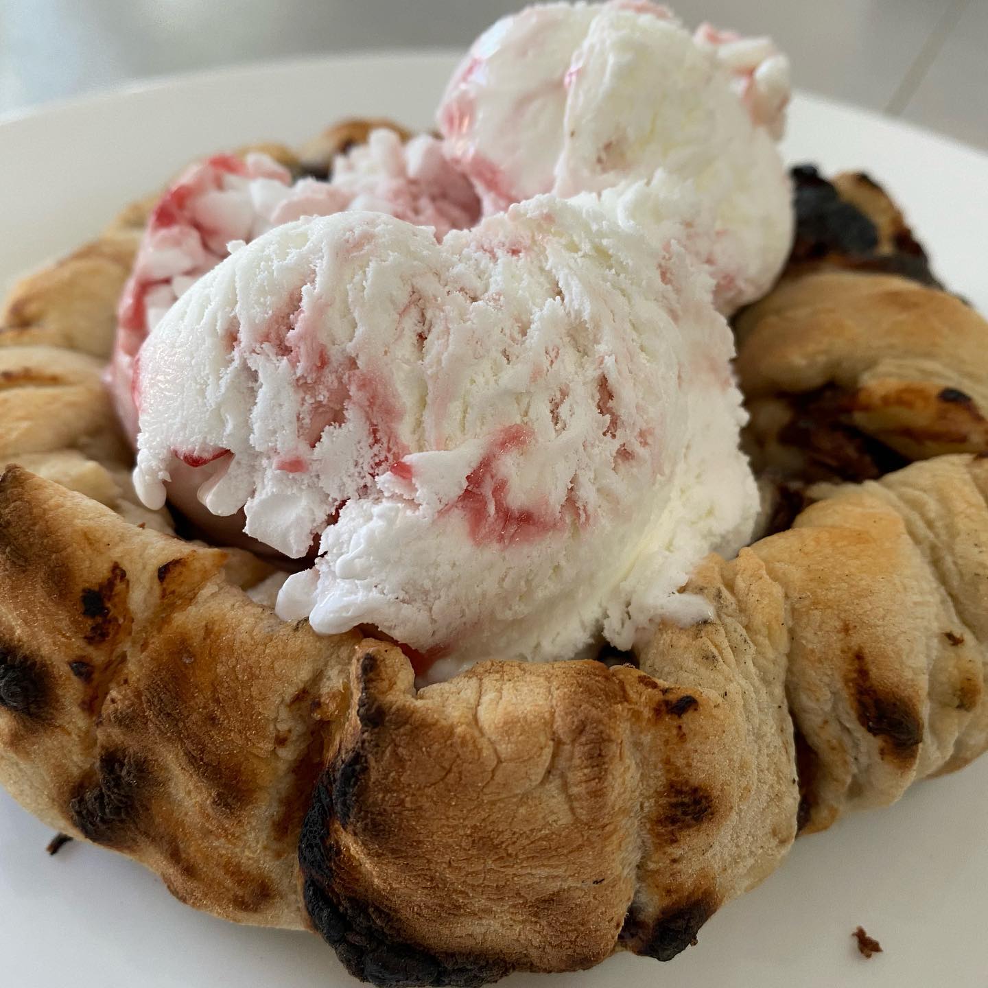 Nutella Pizza Ring #pizzadessert